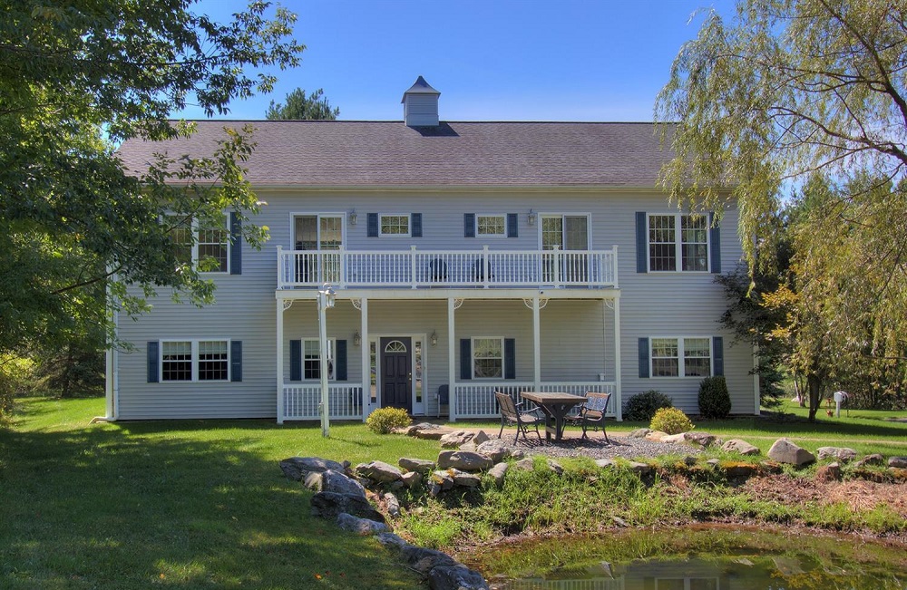 Country Estate Country Life Real Estate LLC