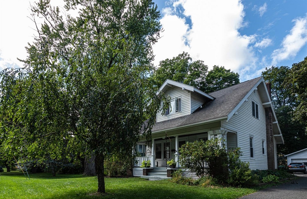 Chatham Village Country Life Real Estate LLC